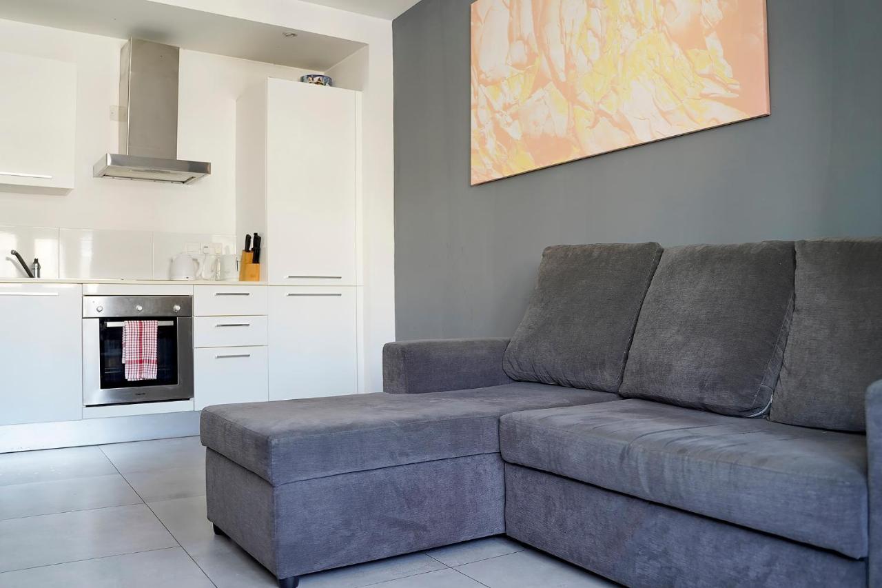 Wonderful Apartment Next To The Sea Gzira Екстер'єр фото
